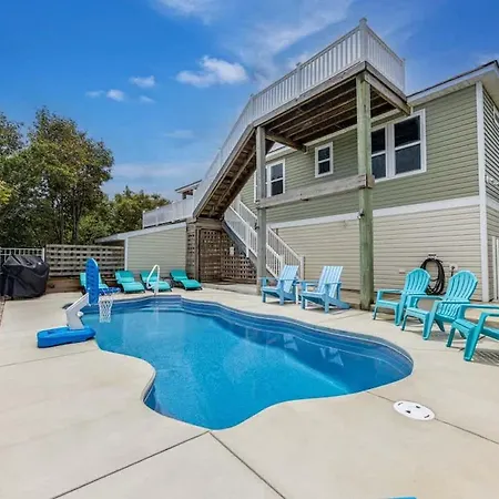 Saltwater Pool Dog Friendly Fire Pit Vila